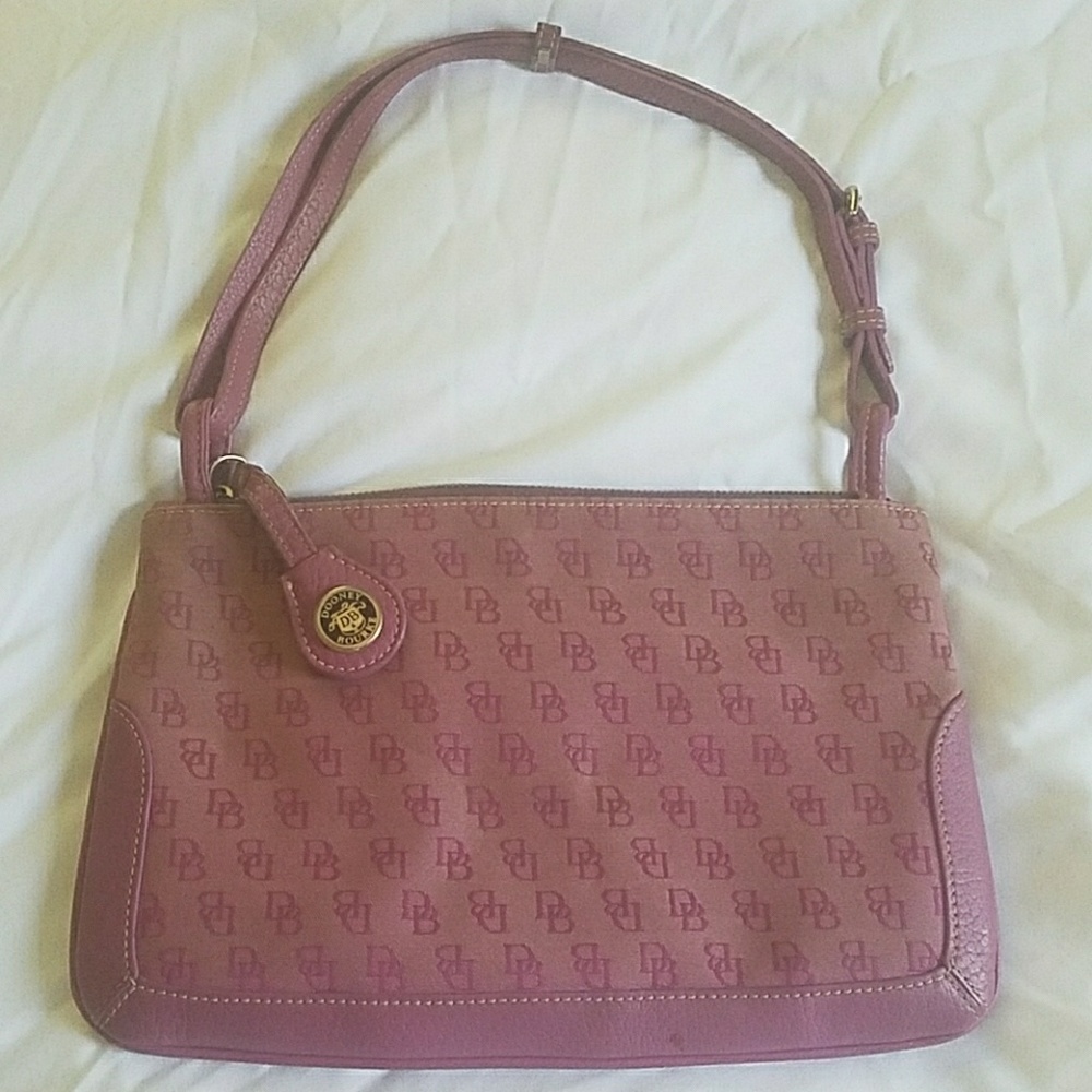 Dooney and Bourke signature zipper purse